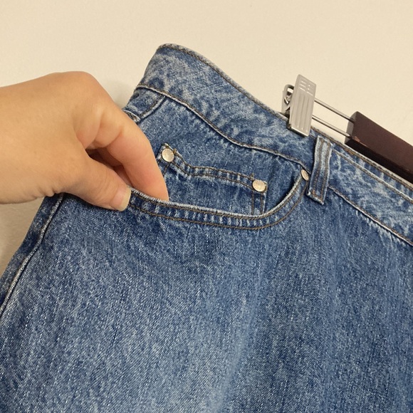 Vintage Jean Skirt Womens 1X Blue Denim Red Embroidered Floral Coastal Cowgirl - Picture 5 of 13